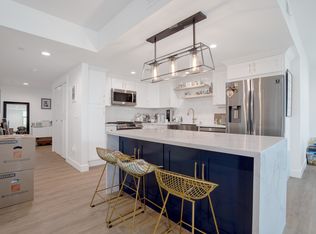 332 S Oxford Ave APT 301, Los Angeles, CA 90020