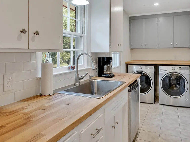 114 S Cardinal Dr — Photo 12