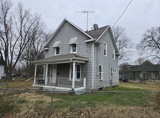 749 Vinton St, Waterloo, IA 50703