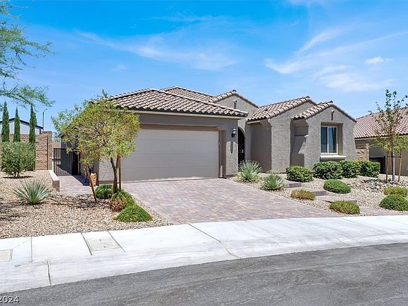 2nd image of 10612 Skye Arroyo Ave