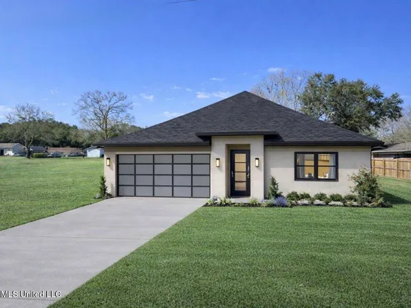 3303 Neptune Dr, Gautier, MS 39553