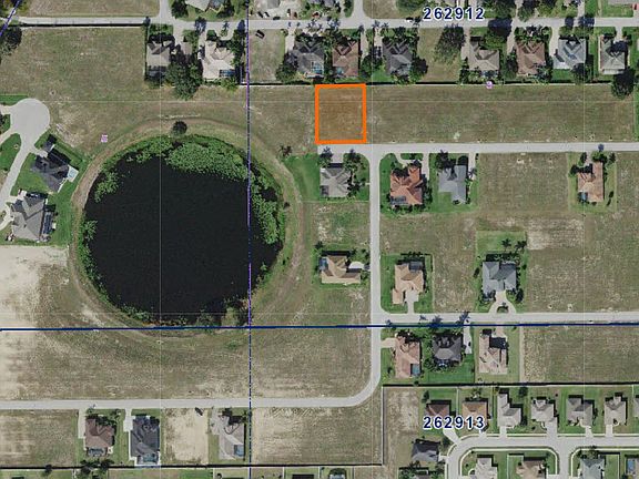 2nd image of 4468 Emerald Palms Ln