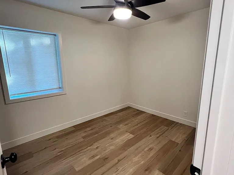 1501 Stewart Ave — Photo 8