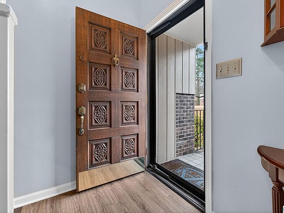 3rd image of 5008 Indian Valley Rd