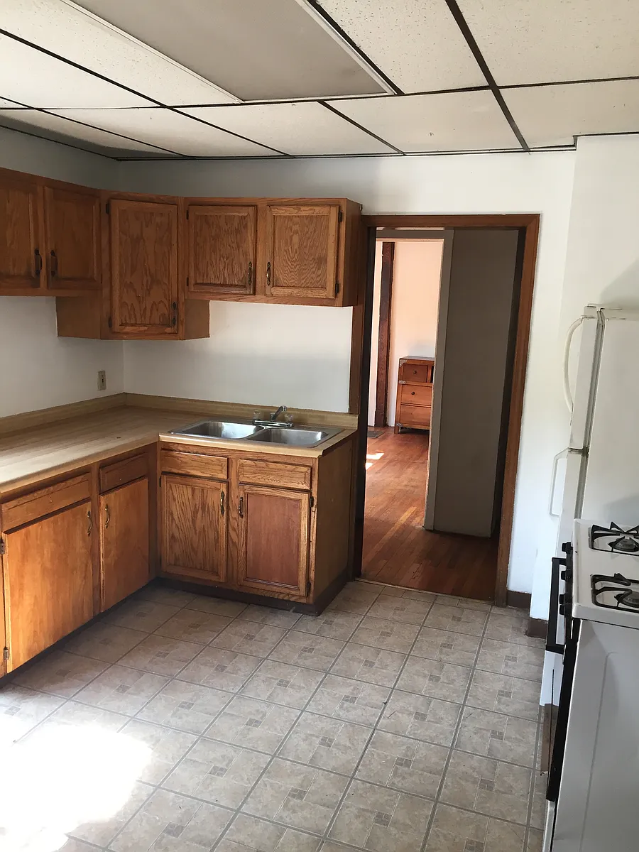 Building Photo - 33 Tyler St #1