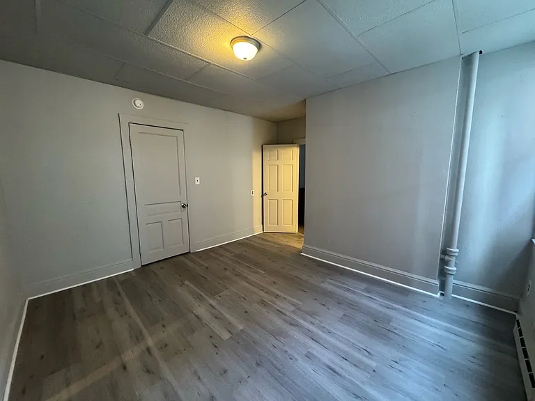821 N George St #1 — Photo 7