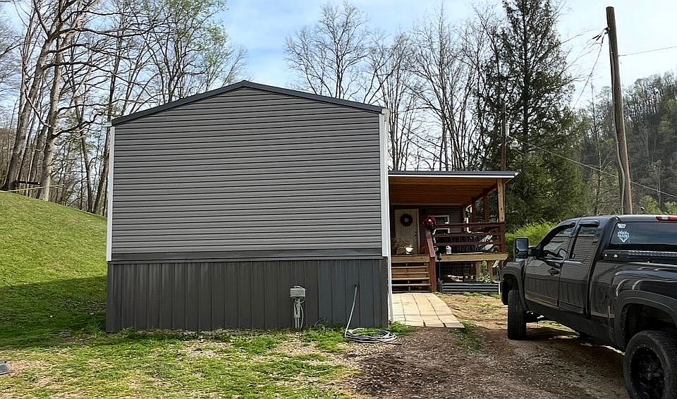 1st image of 9053 Clay Rd