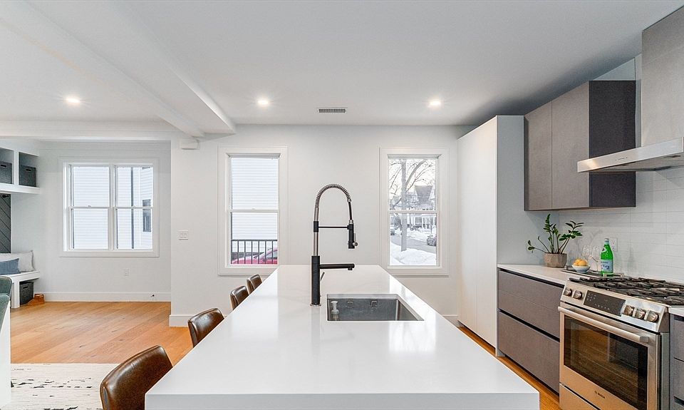 1st image of 89 Cleveland St #89