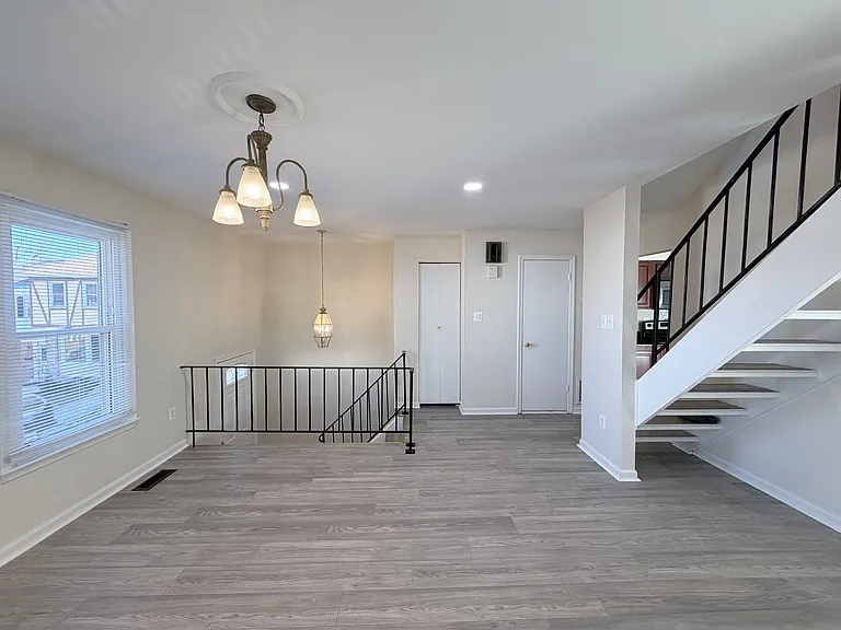 4054 Hanson Oaks Dr — Photo 3