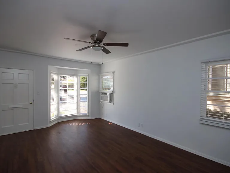 2045 Huntington Dr #1/2 — Photo 20