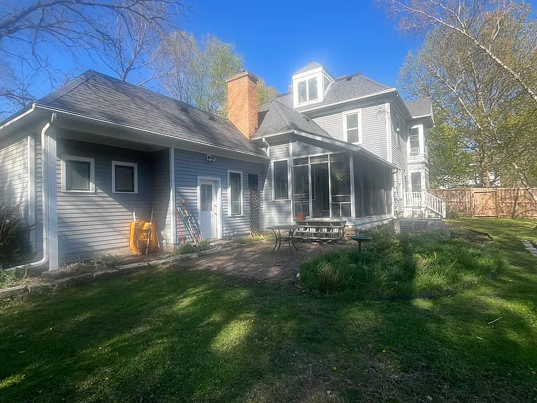 112 Nevada St S — Photo 12