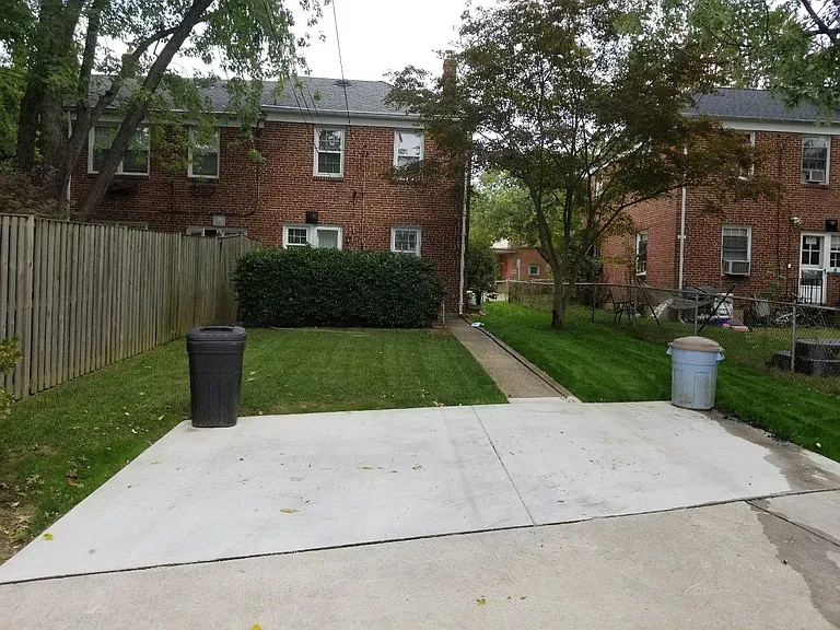 159 Dumbarton Rd — Photo 10