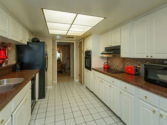 3rd image of 7216 Jonquil Dr