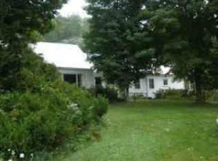 99 Lake Rd, Craftsbury, VT 05826