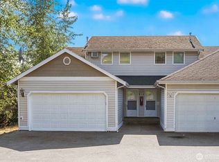 1100 Eagle Ridge Dr S UNIT D, Renton, WA 98055