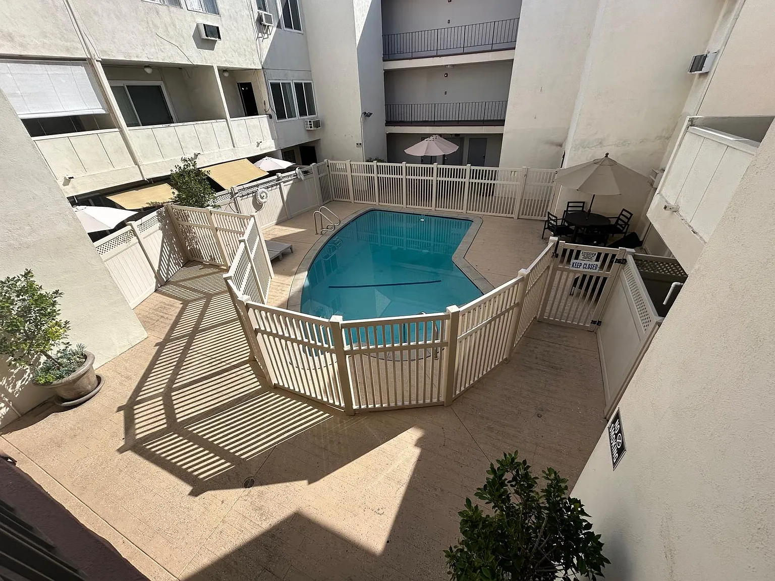 15050 Burbank Blvd — Photo 3