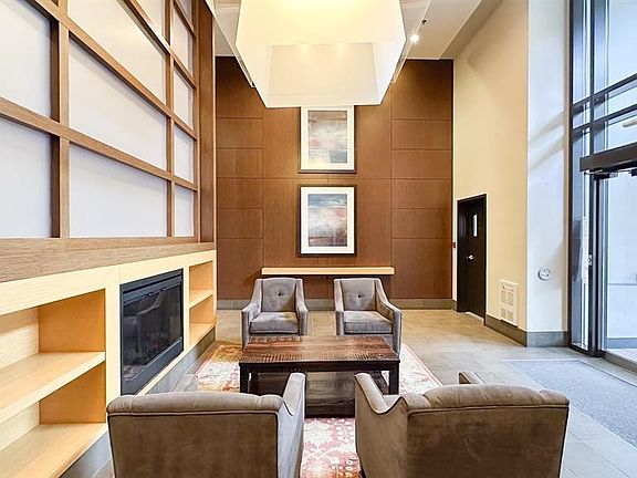 4th image of 7088 Salisbury Ave #2407