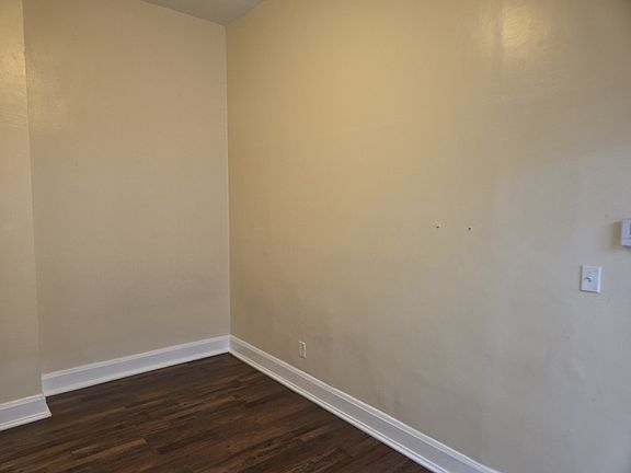 4th image of 2001 McCulloh St APT 1A