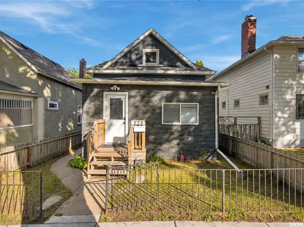 328 I AVENUE S, Saskatoon, SK S7M 1Y2