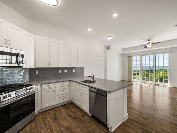 250 Celebration Ct #213