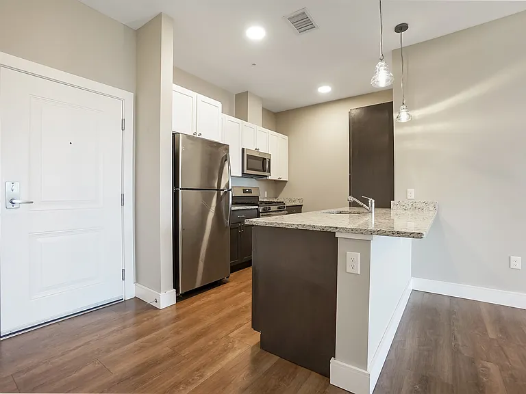 River Rock Residence — Photo 11