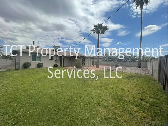1209 E Hermosa Dr — Photo 10