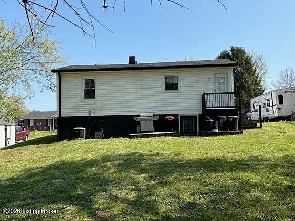 5th image of 214 Demaree Dr