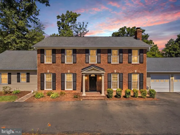 4410 Guinea Rd, Fairfax, VA 22032