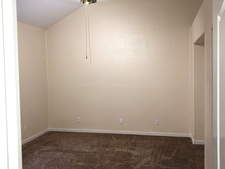 10347 N Camarillo Dr #1 — Photo 7