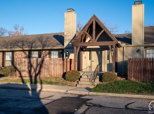 5603 SW Foxcroft South Cir APT 104, Topeka, KS 66614