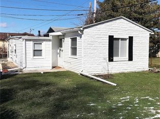 304 Venice Dr, Northwood, OH 43619