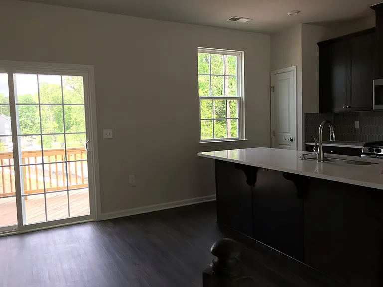 1123 Kentlands Dr — Photo 11