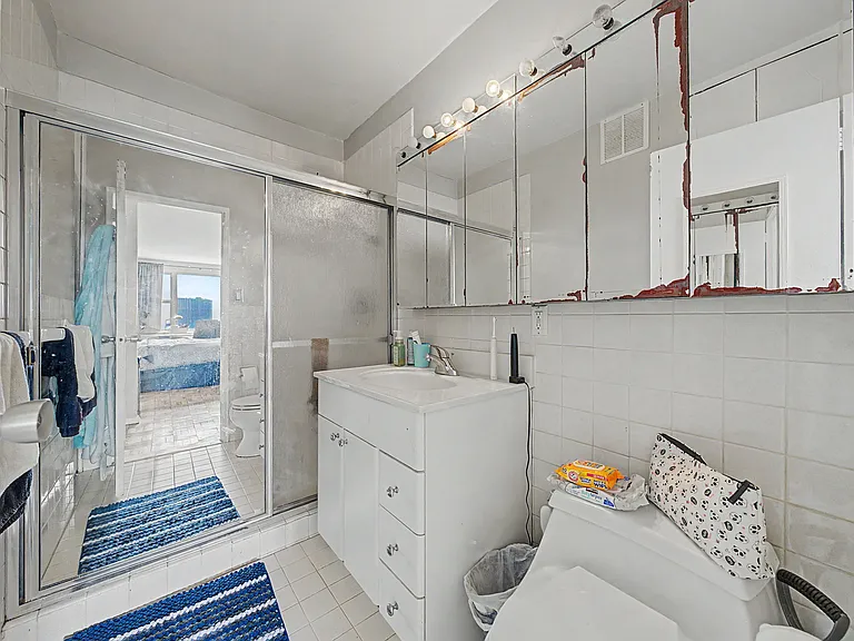 2000 Linwood Ave #10R — Photo 13