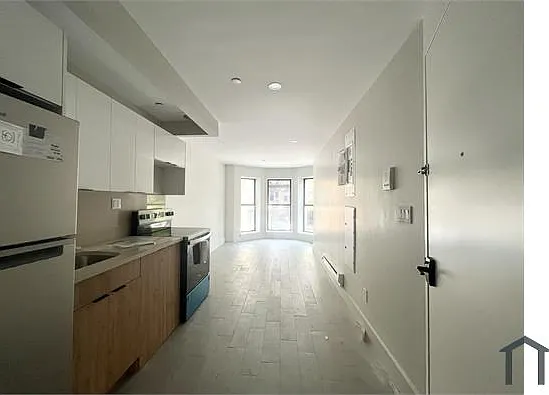 2425 Prospect Ave #2A