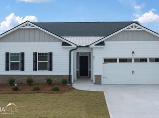 370 Condor Ct #142, Statham, GA 30666