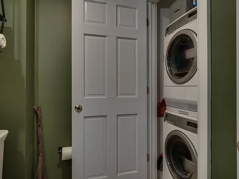 141 Washington St #2 — Photo 13