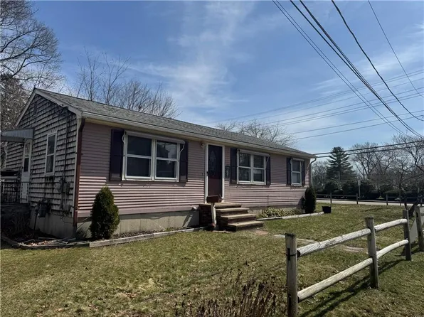 82 Valley Ave, Warwick, RI 02886
