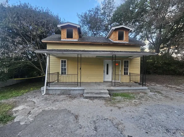 1026 1/2 Bridge St, Columbia, TN 38401