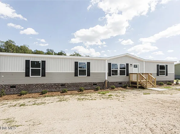 11621 Straight Gate Road, Whitakers, NC 27891