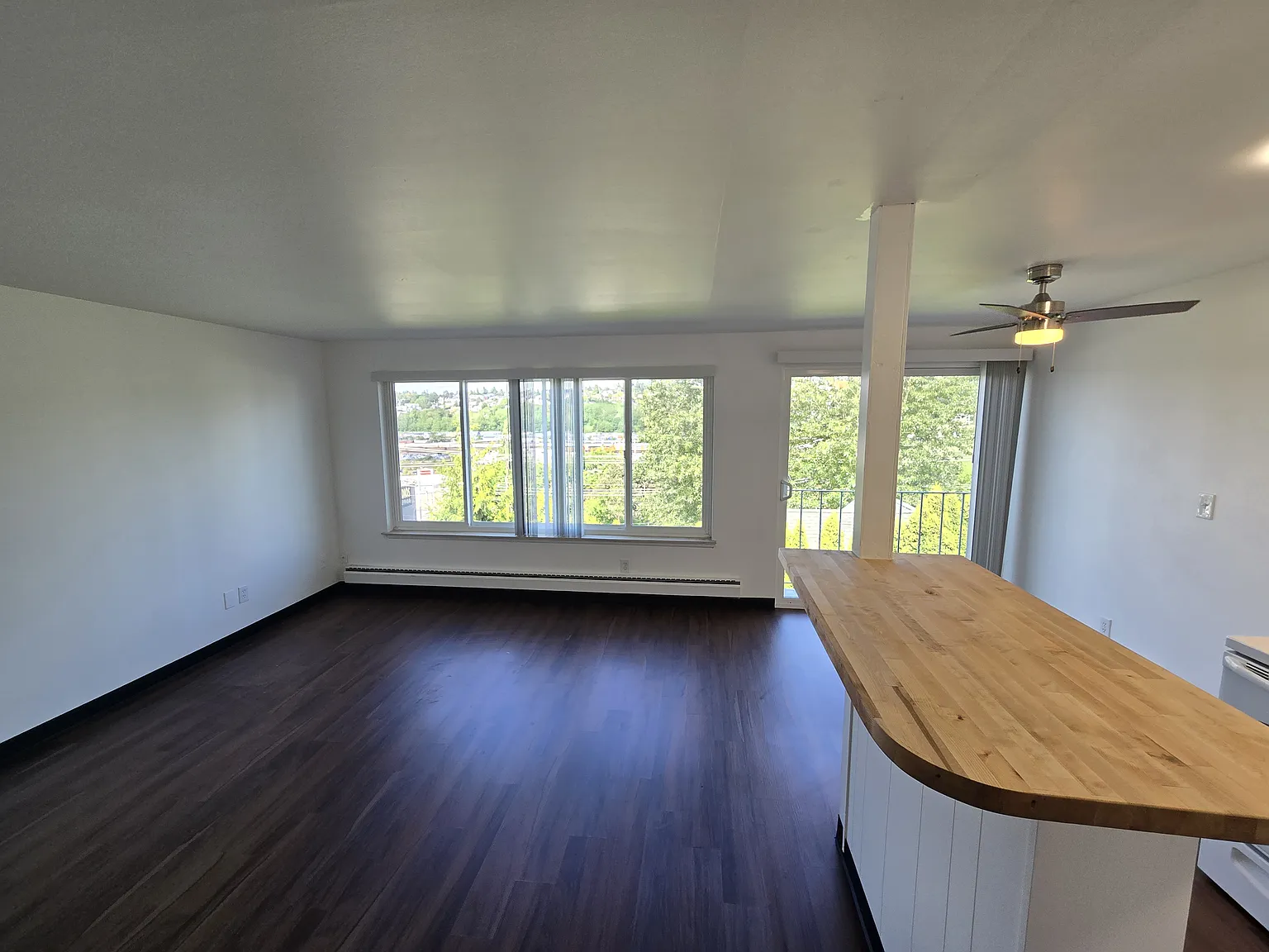 1 bed, 585 sqft, $1,575 — Photo 2