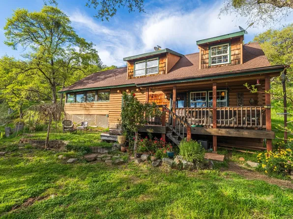 16100 Barbara Ct, Grass Valley, CA 95949