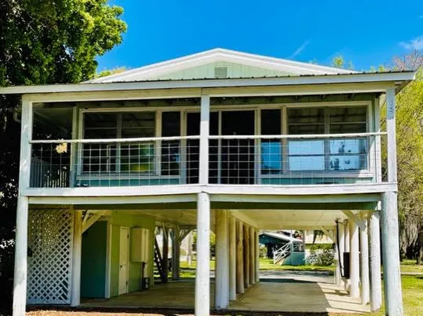 176 SE 241st St, Old Town, FL 32680