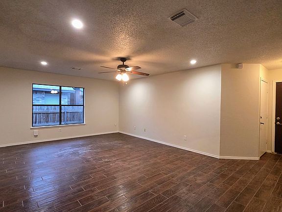 3rd image of 5419 Park Lake