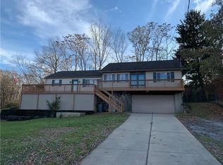 2903 Clayton Rd, Beaver Falls, PA 15010