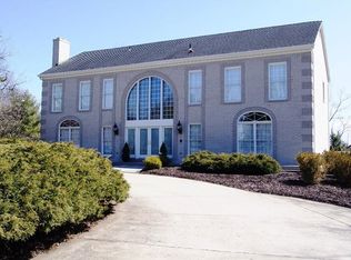 1850 Glen Mitchell Rd, Sewickley, PA 15143