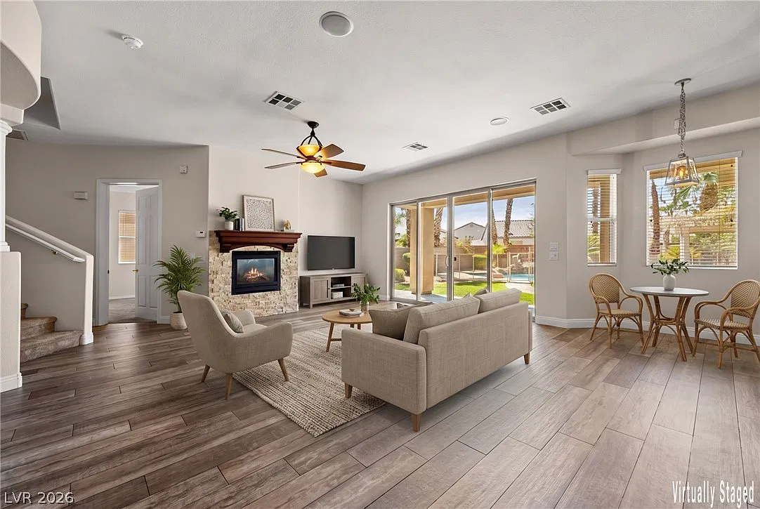 3 bed, 3.5 bath, 3157 sqft, $3,500 — Photo 3