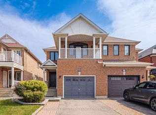 689 Macbeth Hts, Mississauga, ON L5W1E6