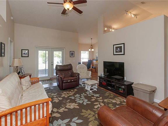 4th image of 36821 Sundance Dr