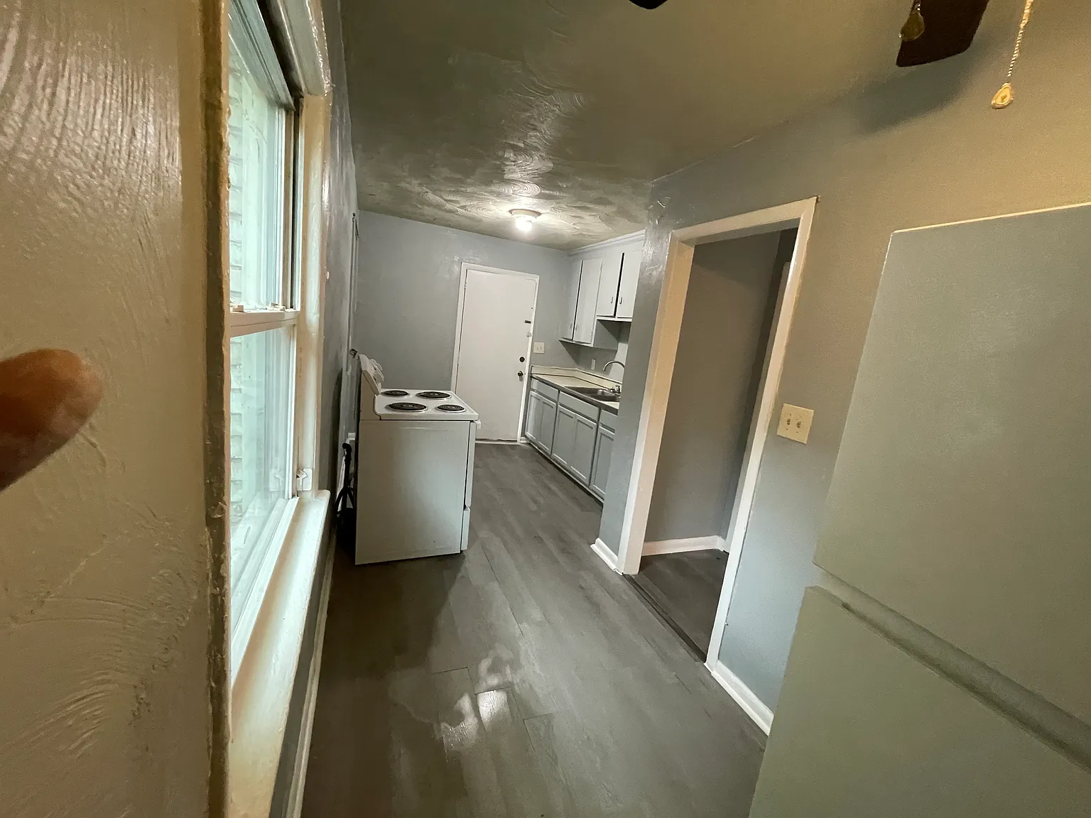 3 bed, 960 sqft, $1,535 — Photo 2