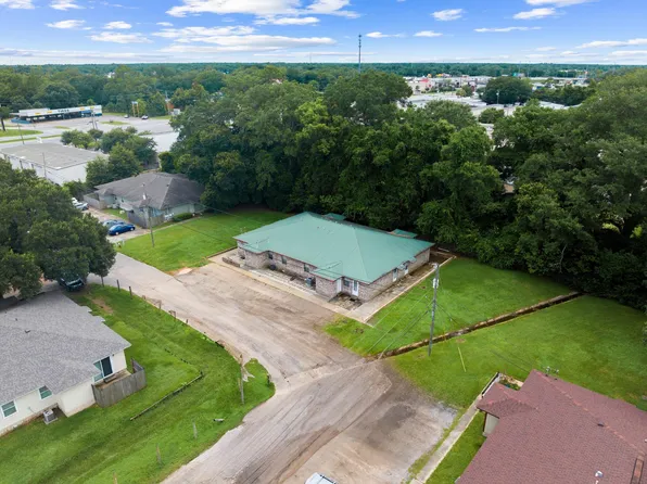 130 E Nine Mile Rd #5-8, Pensacola, FL 32534